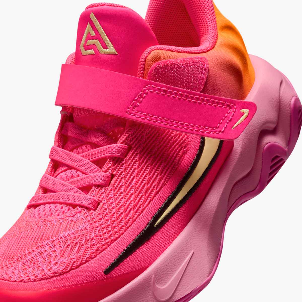 Giannis Immortality 4 PS Hyper Pink - Image 8