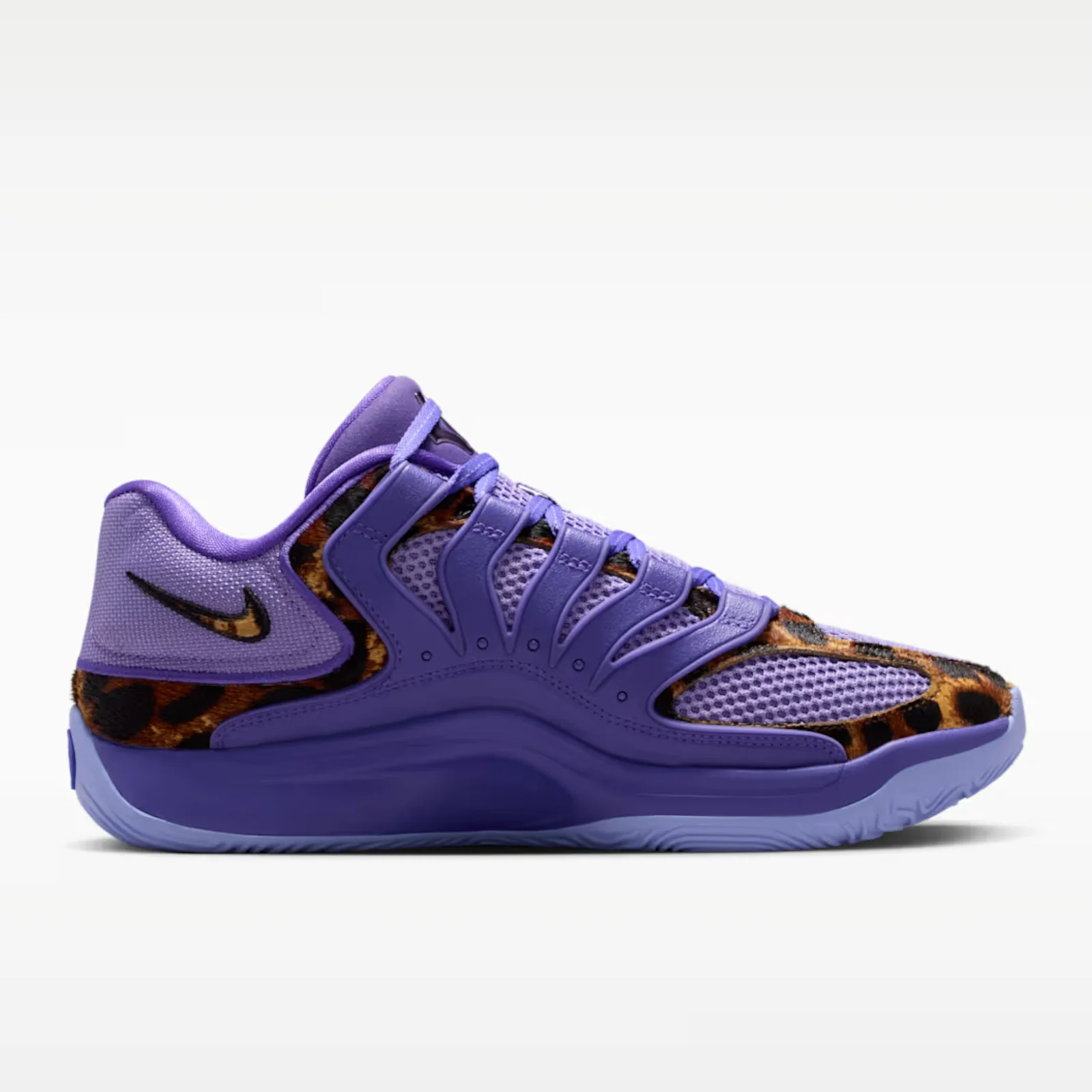 KD 18 x Chet Holmgren "Thunder and Reign" - Image 3