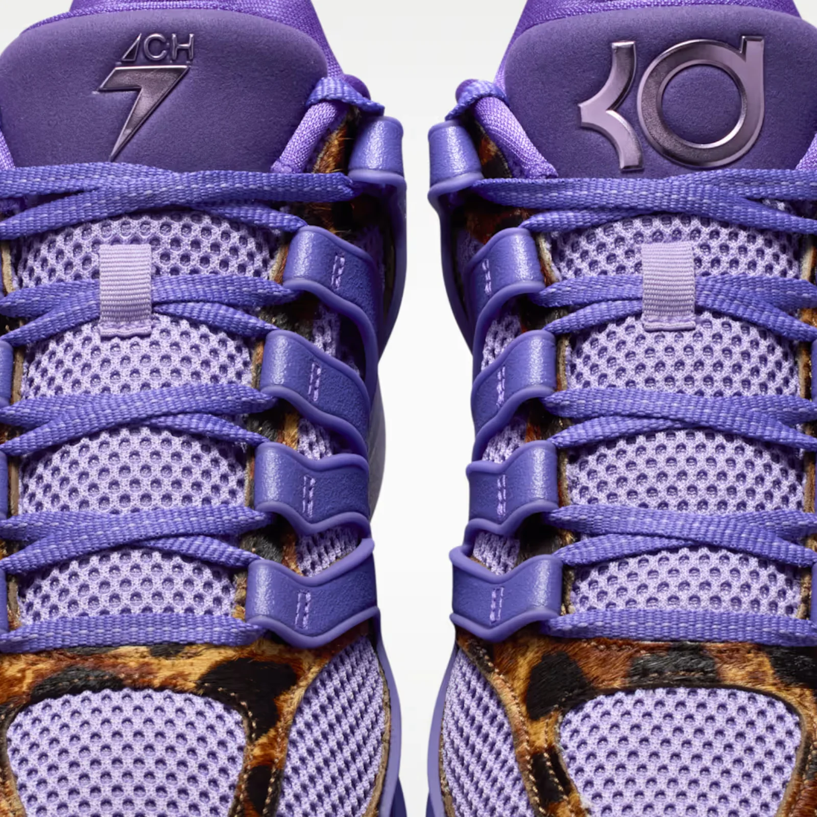KD 18 x Chet Holmgren "Thunder and Reign" - Image 9