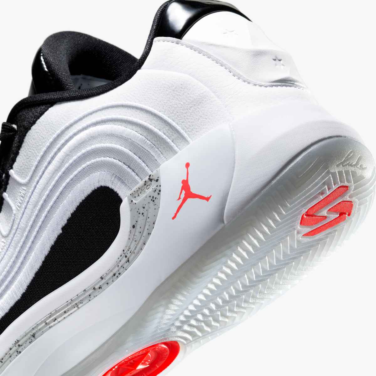 Luka 4 White Cement - Image 9