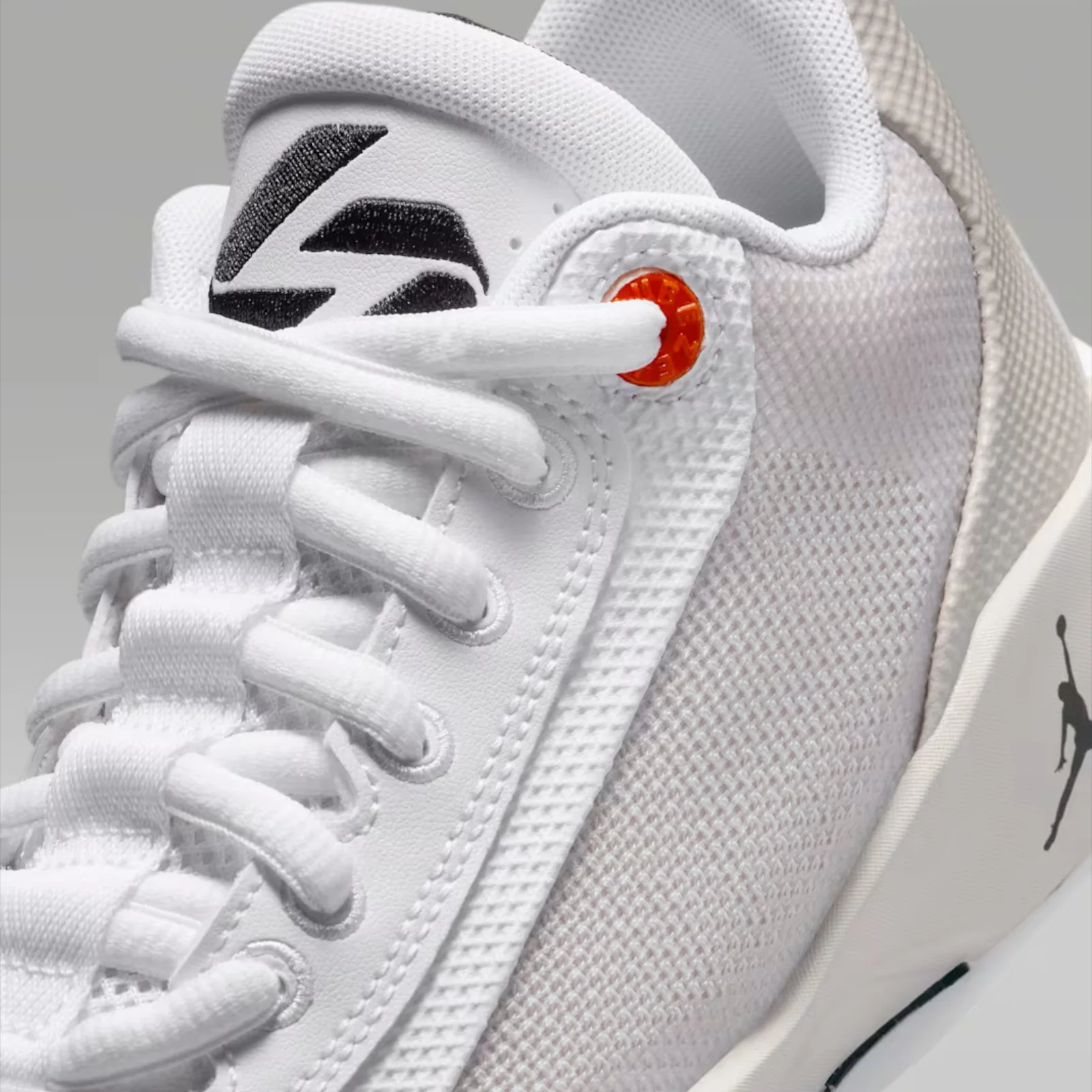 Luka .77 GS White Tech Grey - Image 8