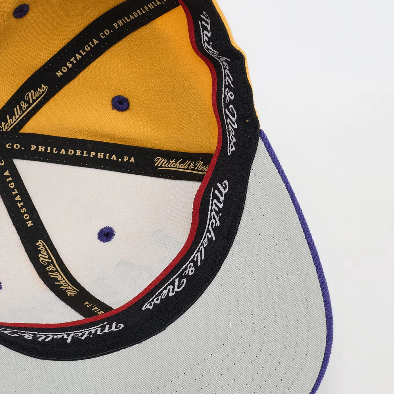 Team Arch Classic Red Los Angeles Lakers Yellow - Image 3