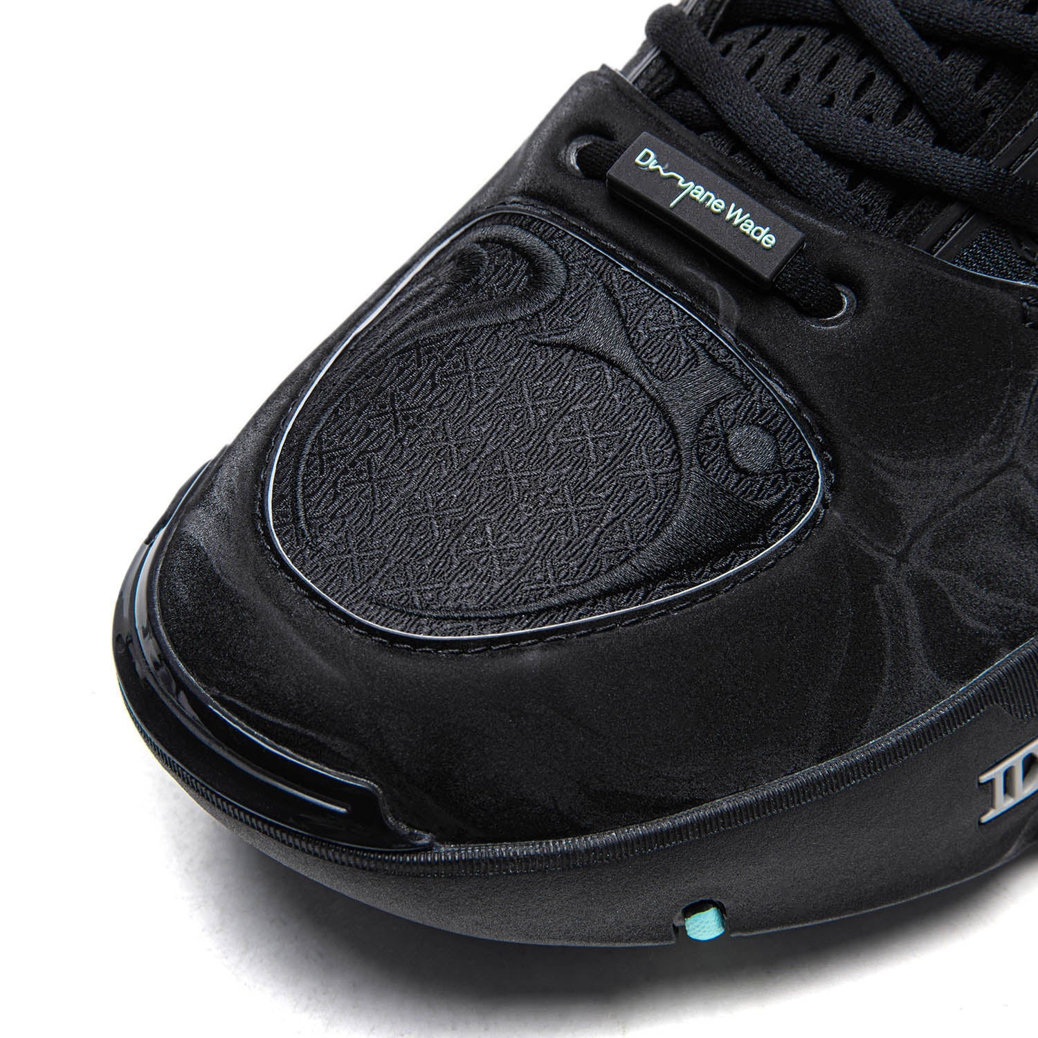 Wade 12 Obsidian - Image 10